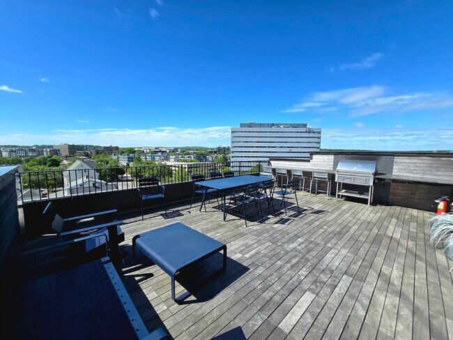 Building Photo - 57 Quincy Shore Dr