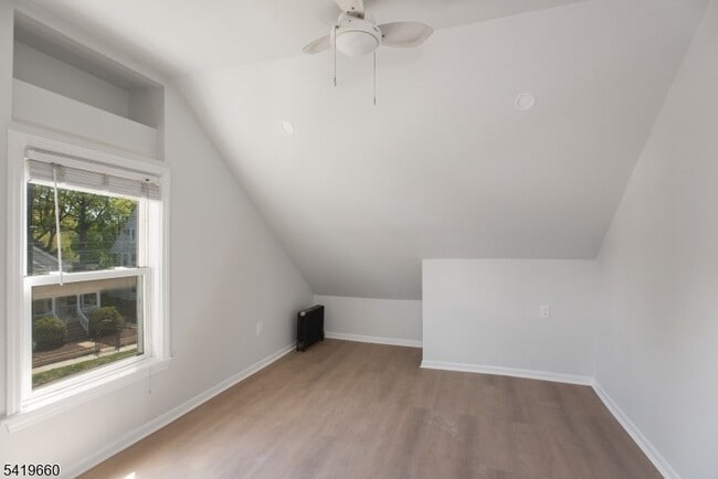 Building Photo - 108 Thomas St