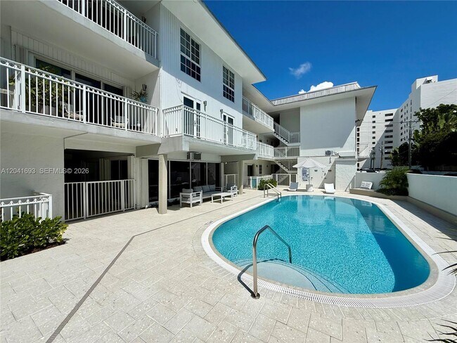 Building Photo - 290 Sunrise Dr