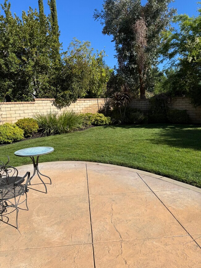 Building Photo - 25621 Mesquite Ct