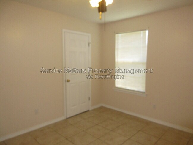 Building Photo - 3714 Deer Creek Ln