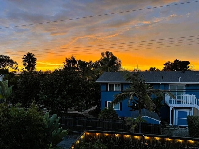 Building Photo - 1305 Blue Sky Dr