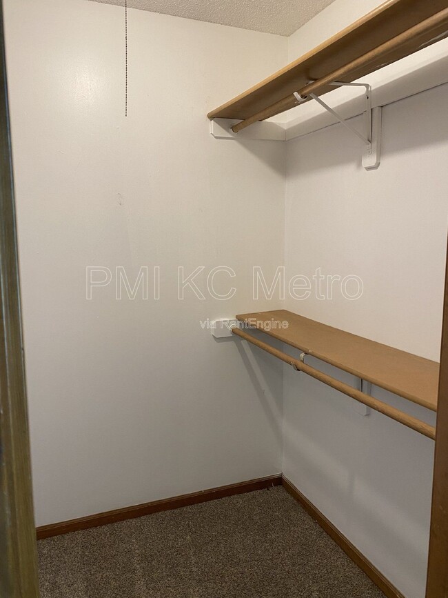 Building Photo - 312 3rd St