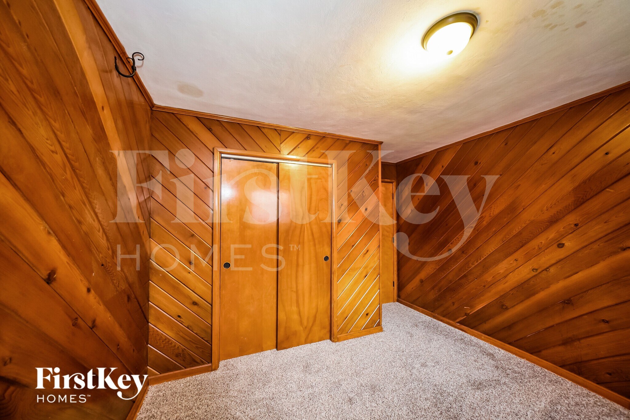 Building Photo - 5909 Nash Ln