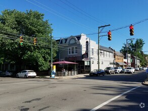 Building Photo - 2517 Stuart Ave