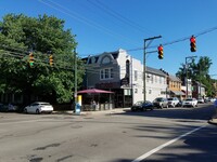 Building Photo - 2517 Stuart Ave
