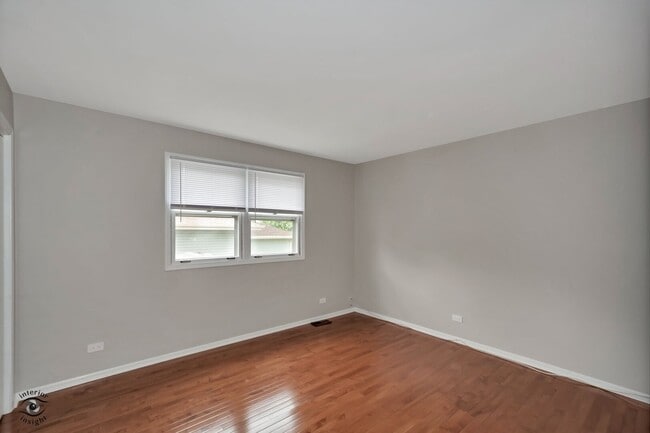 Building Photo - 8348 Adbeth Ave