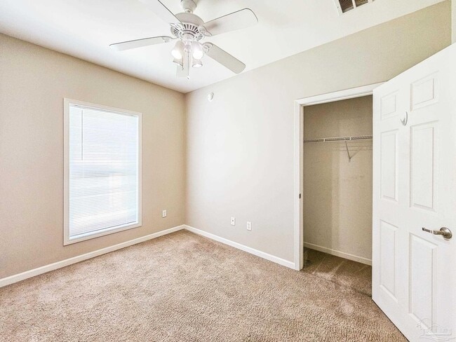 Building Photo - 3210 Seabrook St