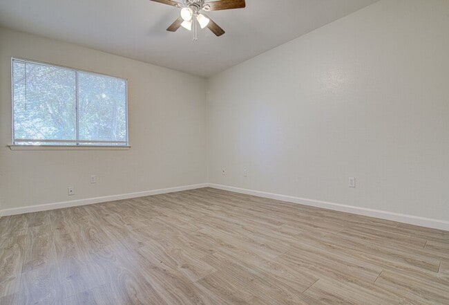 Building Photo - 5301 Indio Cir