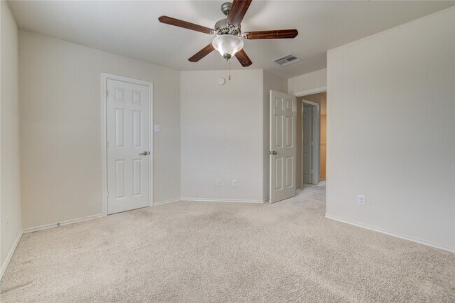 Building Photo - 6442 Haywards Crossing S Cir