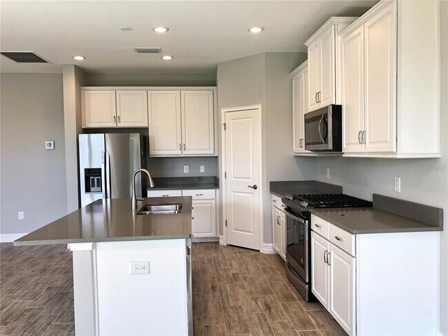 Building Photo - 28958 Trevi Pl
