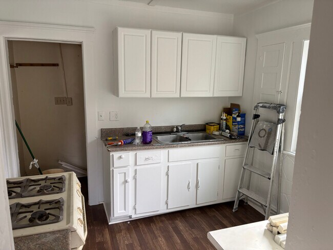 Building Photo - 1310 S Jackson St