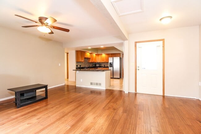Building Photo - Spacious 3-Bedroom Home with Unfinished Basement in Prime Midtown Fort Collins Location