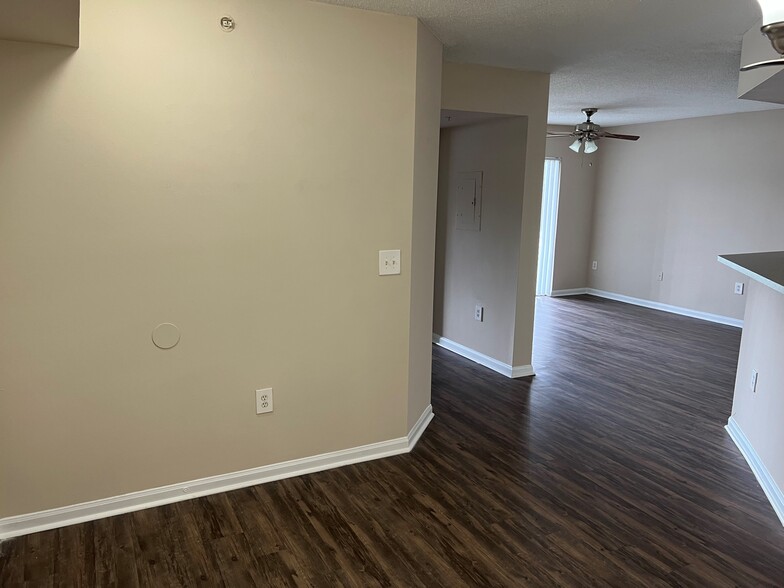 Building Photo - 3810 NW Adriatic Ln