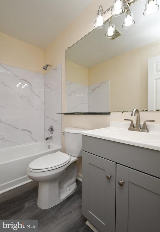Building Photo - 10709 Gideon Ct