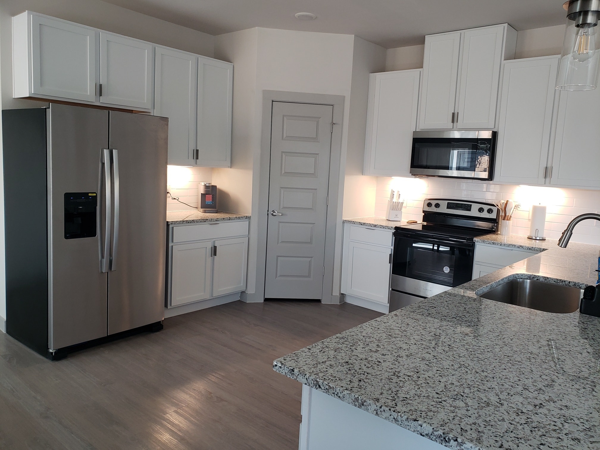 Kitchen view 3 - 112 Lavonne Villa