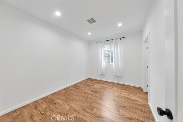 Building Photo - 5620 Lemp Ave