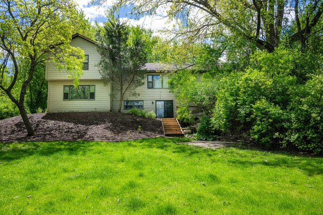 Building Photo - 3516 Kings Lair Dr