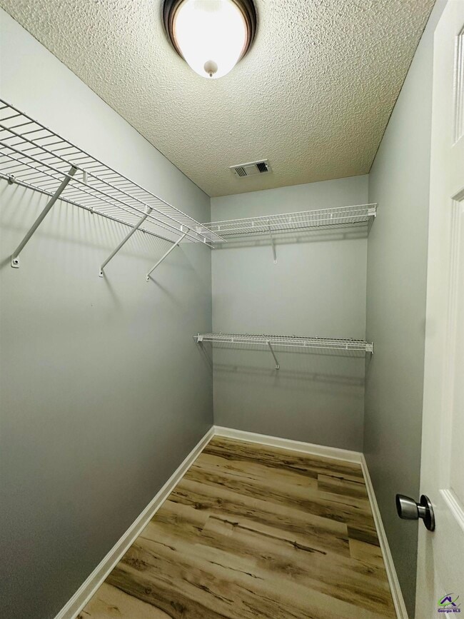 Building Photo - 107 Eagles Landing Trail