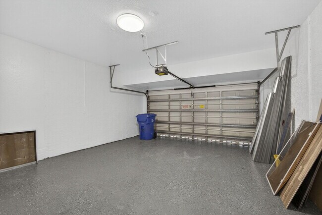 Building Photo - 2089 Reston Cir