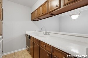 Building Photo - 8702 Village Dr
