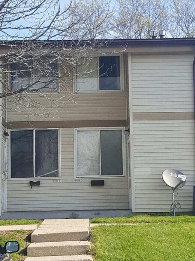 3 Bedroom Condo 8889 N Swan Rd Milwaukee WI 53224 Apartment Finder