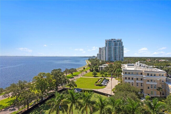 Building Photo - 3301 Bayshore Blvd