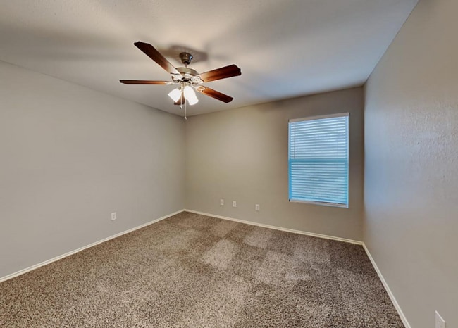 Building Photo - 8445 New Castleton Ln