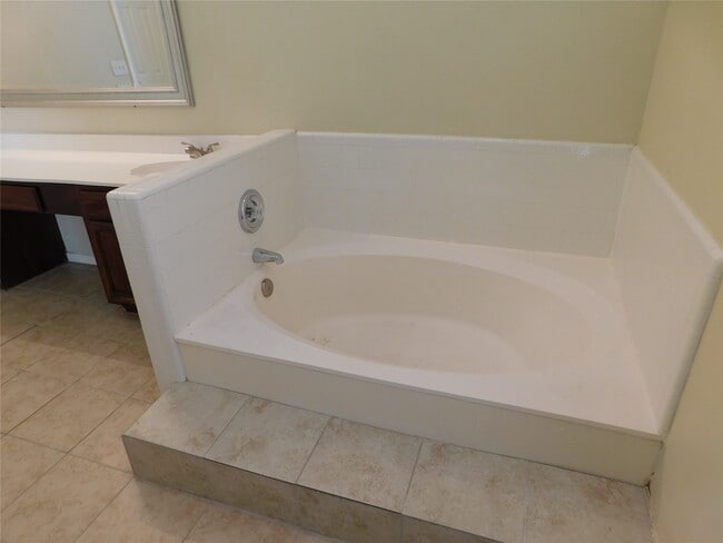 Building Photo - 3303 Rimrock Dr