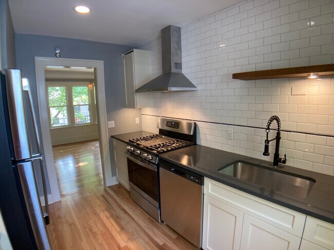 Kitchen - 903 E 2nd St
