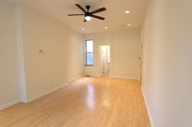 Building Photo - 1131 N 4th St
