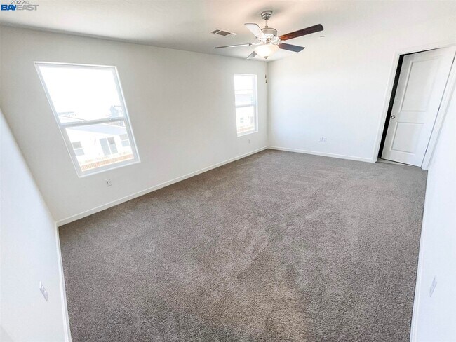 Building Photo - 2280 Craig Ct