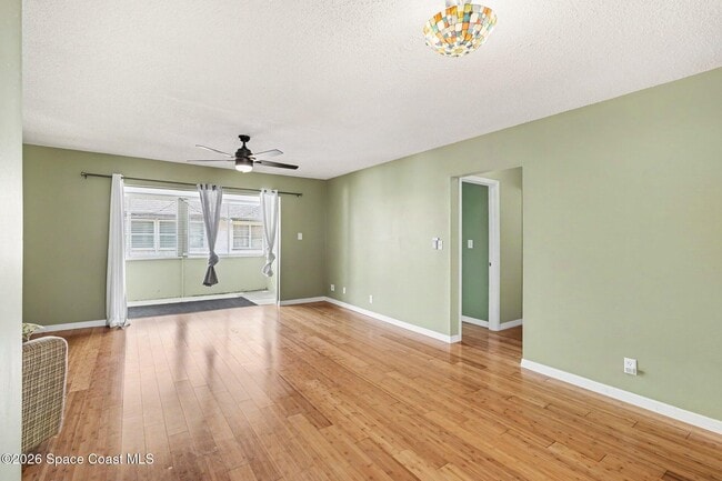 Building Photo - 1047 Small Ct