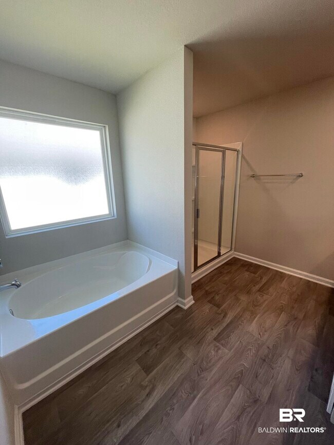 Building Photo - 23351 Shadowridge Dr