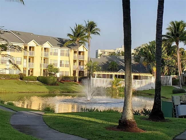 Building Photo - 6292 La Costa Dr