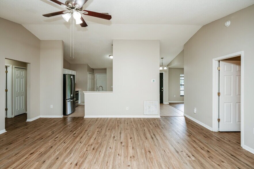 Building Photo - 4812 Pierce Arrow Dr