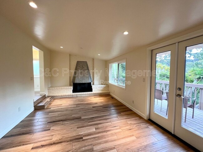 Building Photo - 1291 Josselyn Canyon Rd