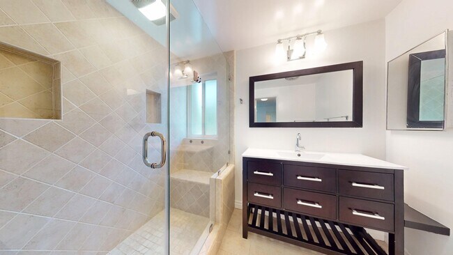 Building Photo - 2 + 2.5 Spacious Studio City Unit Minutes ...