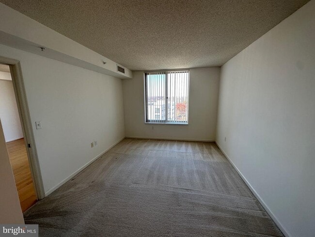 Building Photo - 2726 Gallows Rd