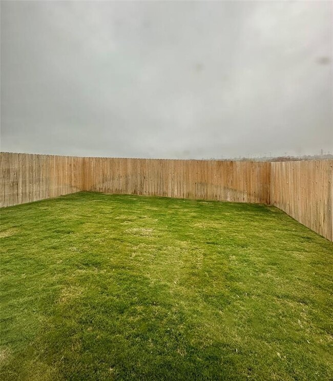 Building Photo - 2321 Ocean Ave