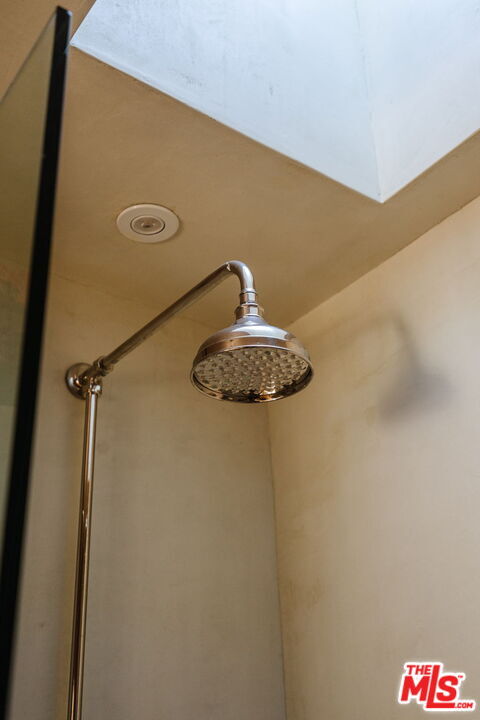 Building Photo - 2640 Clyde Ave