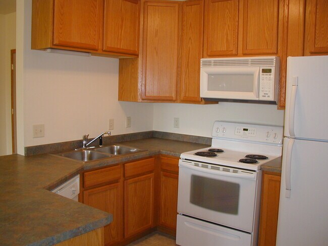 Building Photo - 6645 Scattergood Ln