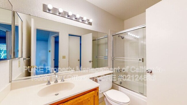 Building Photo - 7474 Mercedes Way