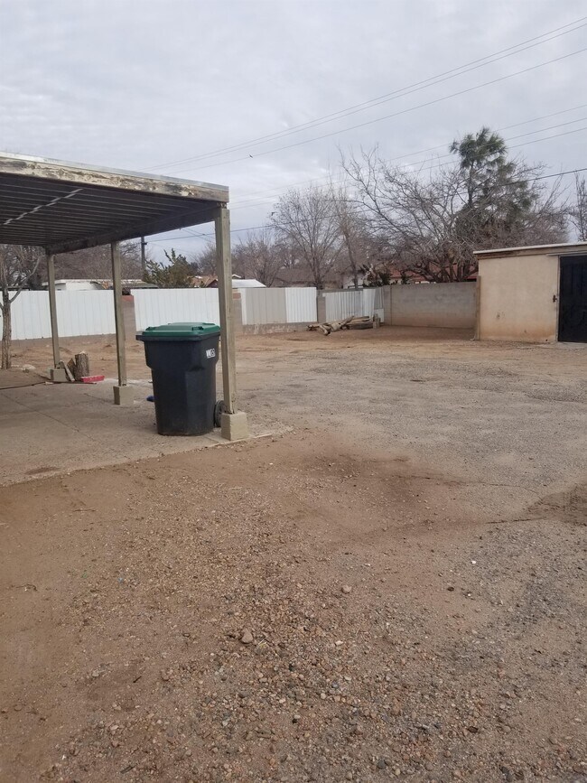 Building Photo - 3944 Camino Del Valle SW