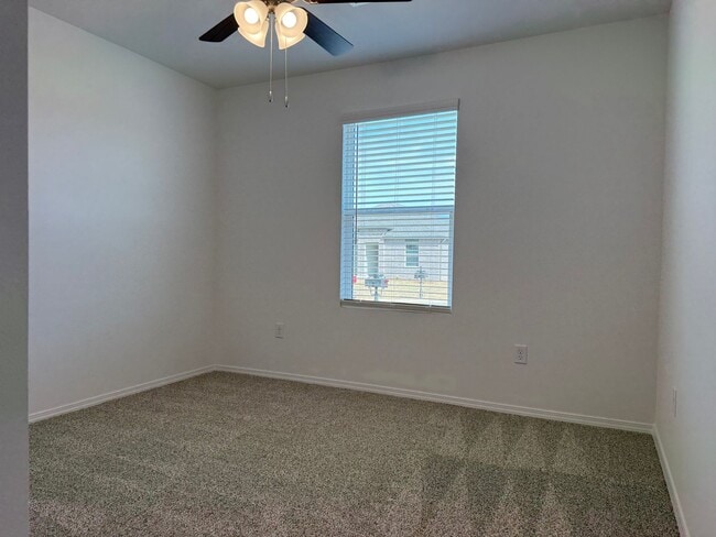 Building Photo - 245 Bighorn Trl