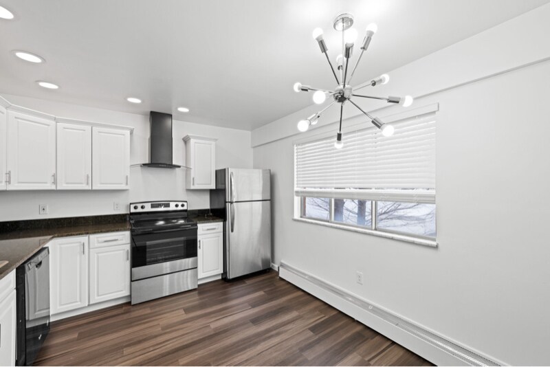 Building Photo - 14212 Leroy Ave