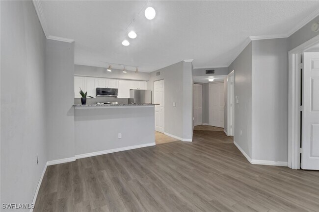 Building Photo - 8659 River Homes Lane