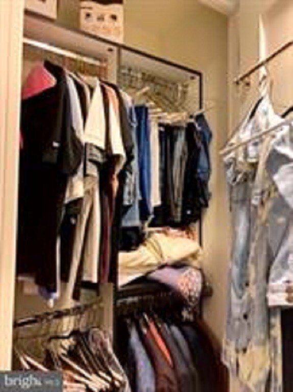 Building Photo - 1414 S Penn Sq