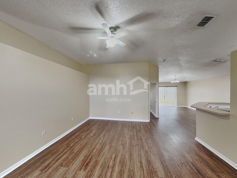 Building Photo - 11323 Camus Ln