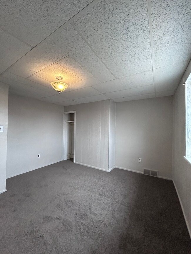 Building Photo - roc2107